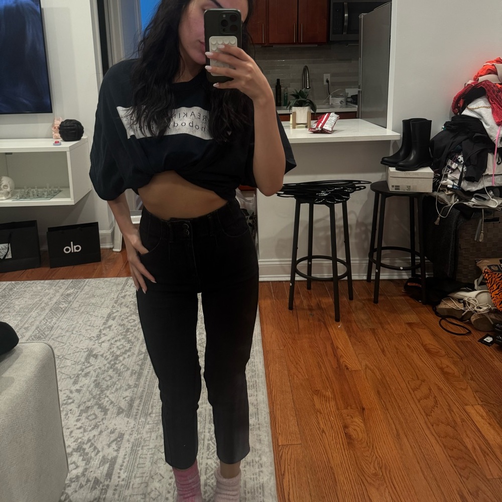 Black High-Waisted Jeans
Express stretchy jeans